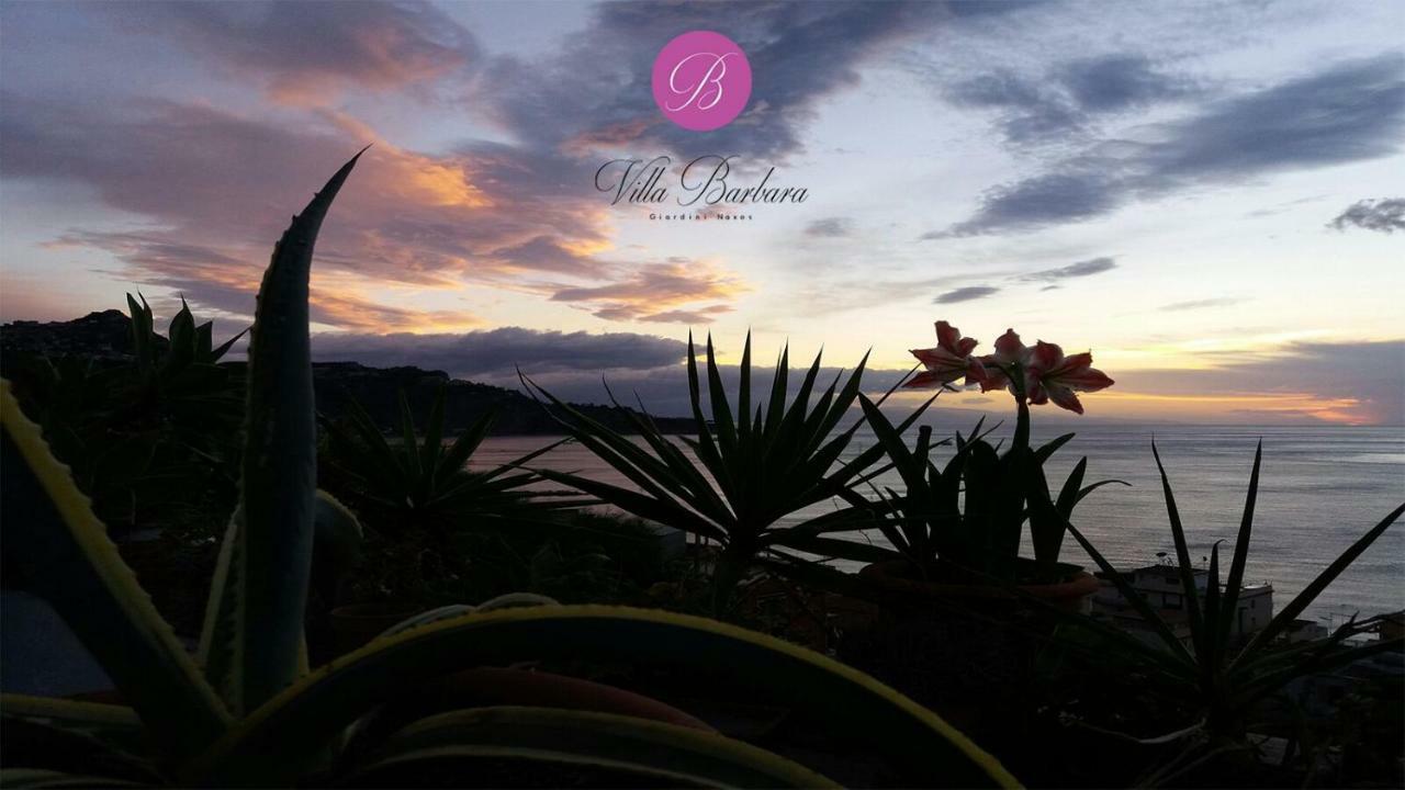 Villa Barbara Giardini Naxos Bagian luar foto